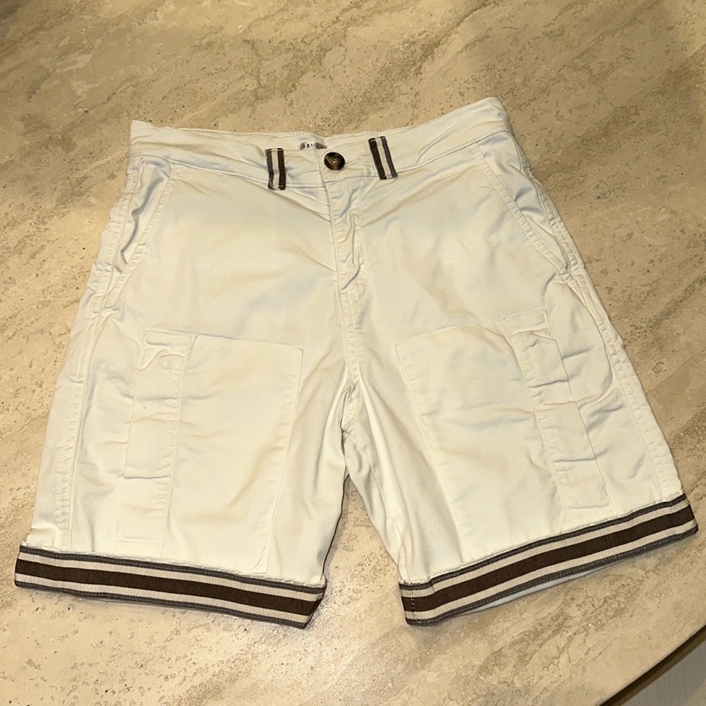 Brunello Cucinelli white boys size 10
shorts 100% Authentic